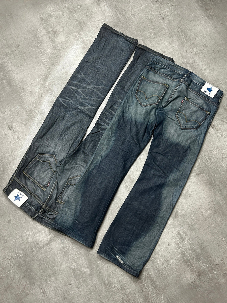 Straight Jeans