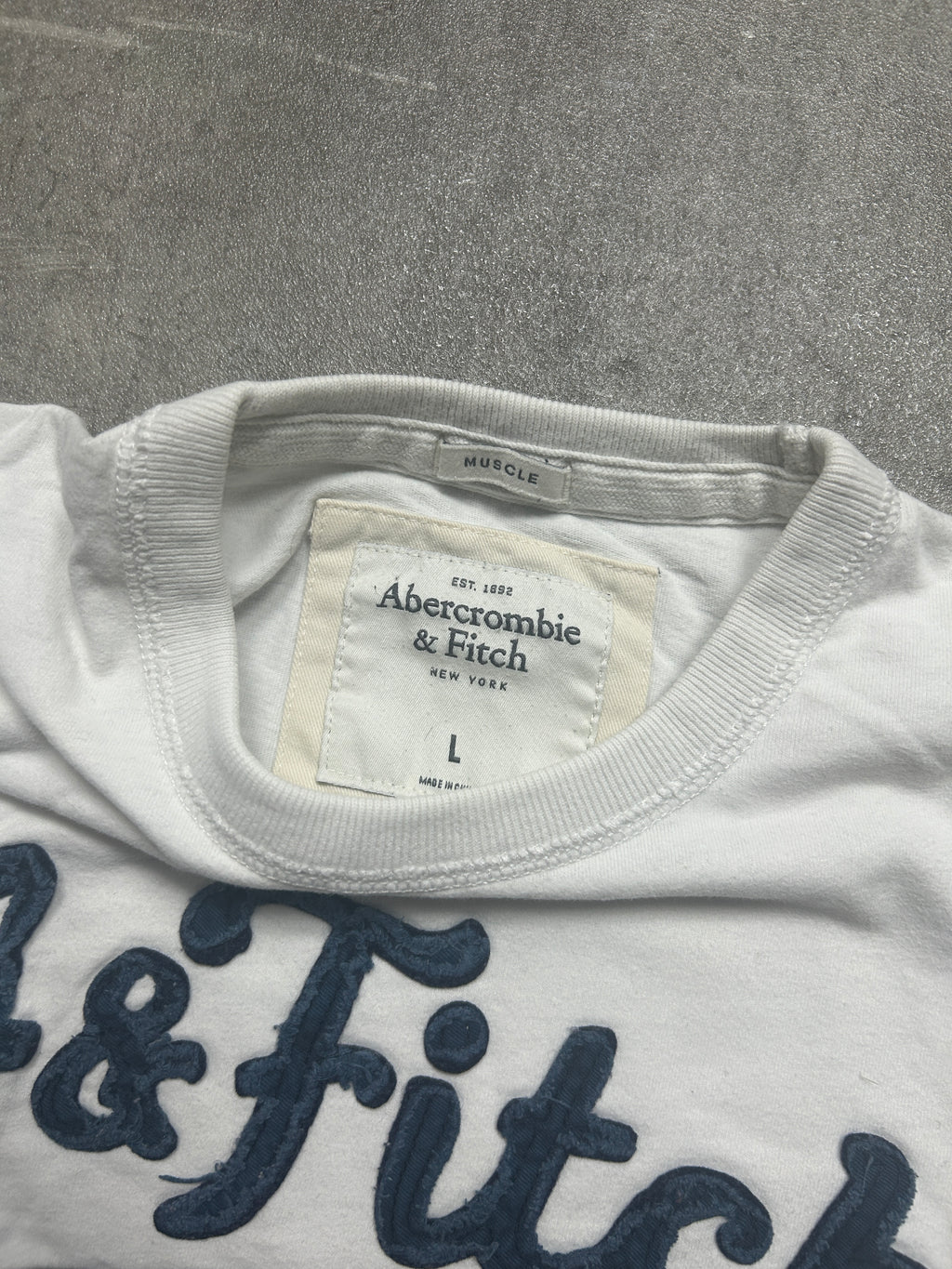 Abercrombie & Fitch Muscle T-Shirt (L)