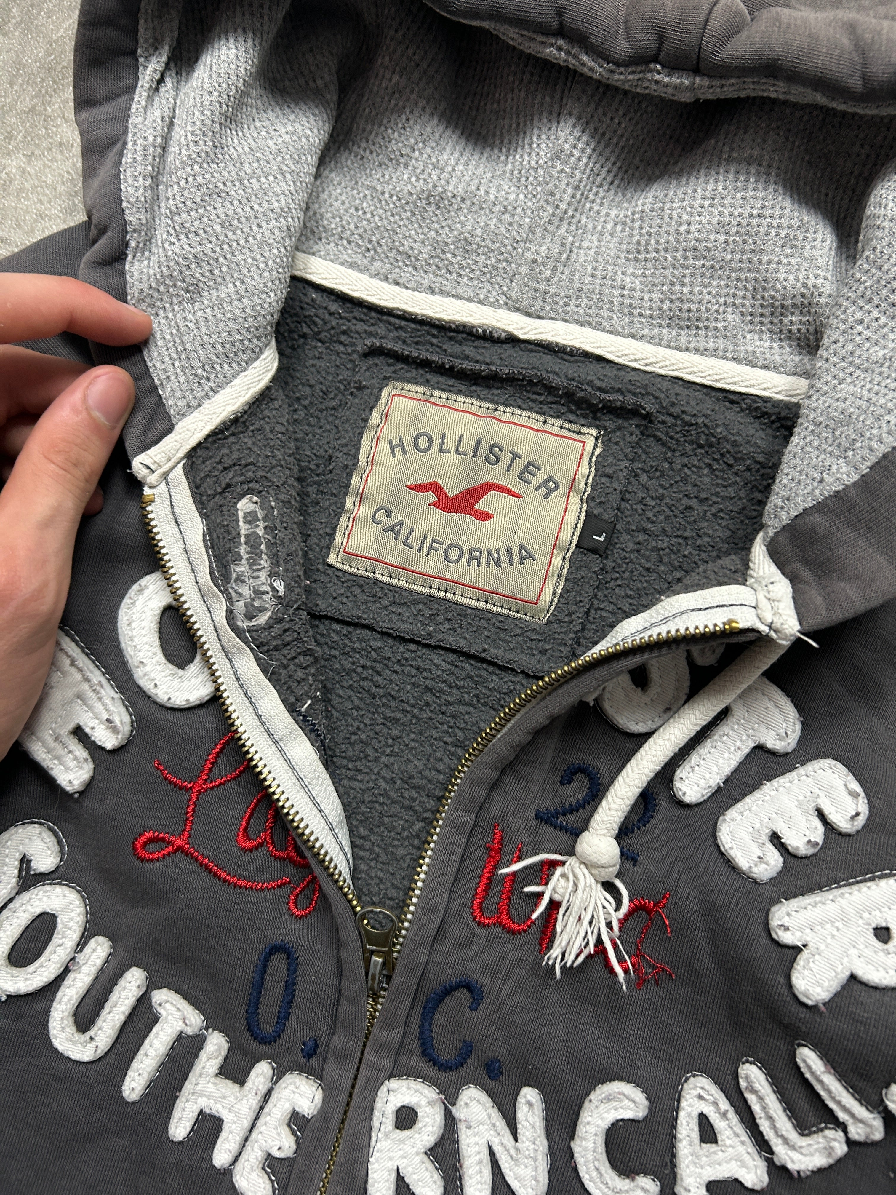 Vintage 2000s Hollister Zipper (S-M)
