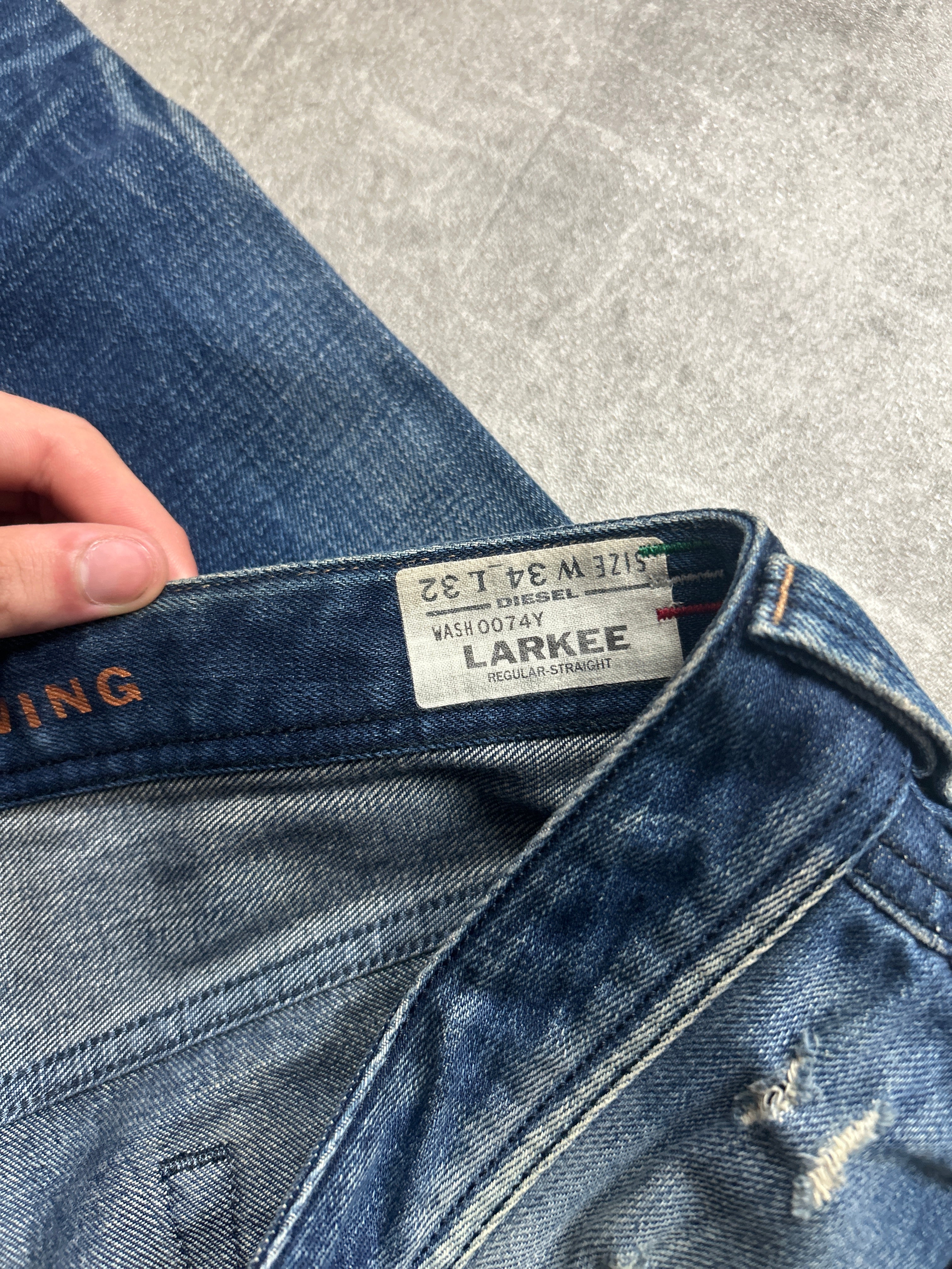 Straight Diesel Larkee Jeans (W34 L32, M-L)
