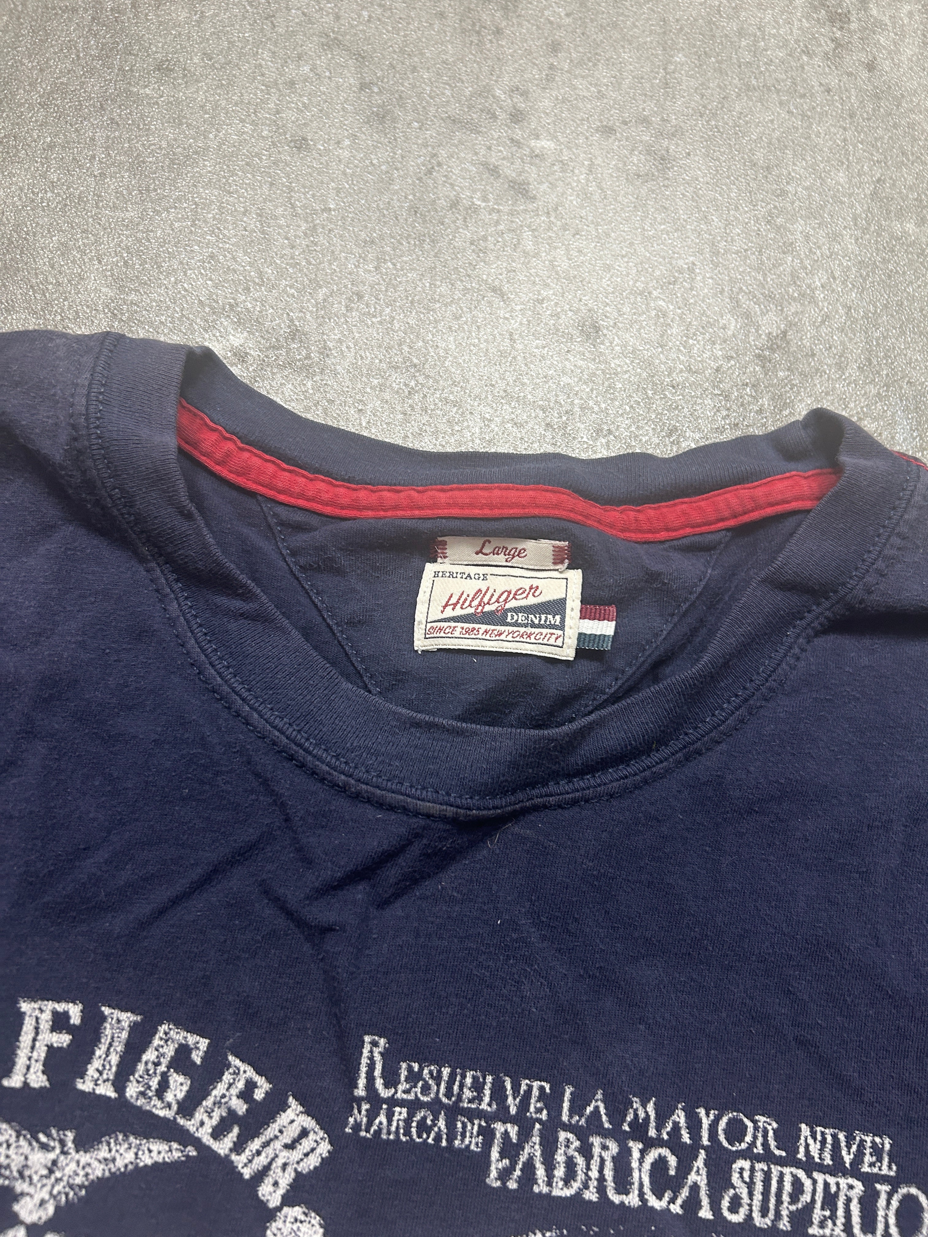 Tommy Hilfiger T-Shirt (M-L)