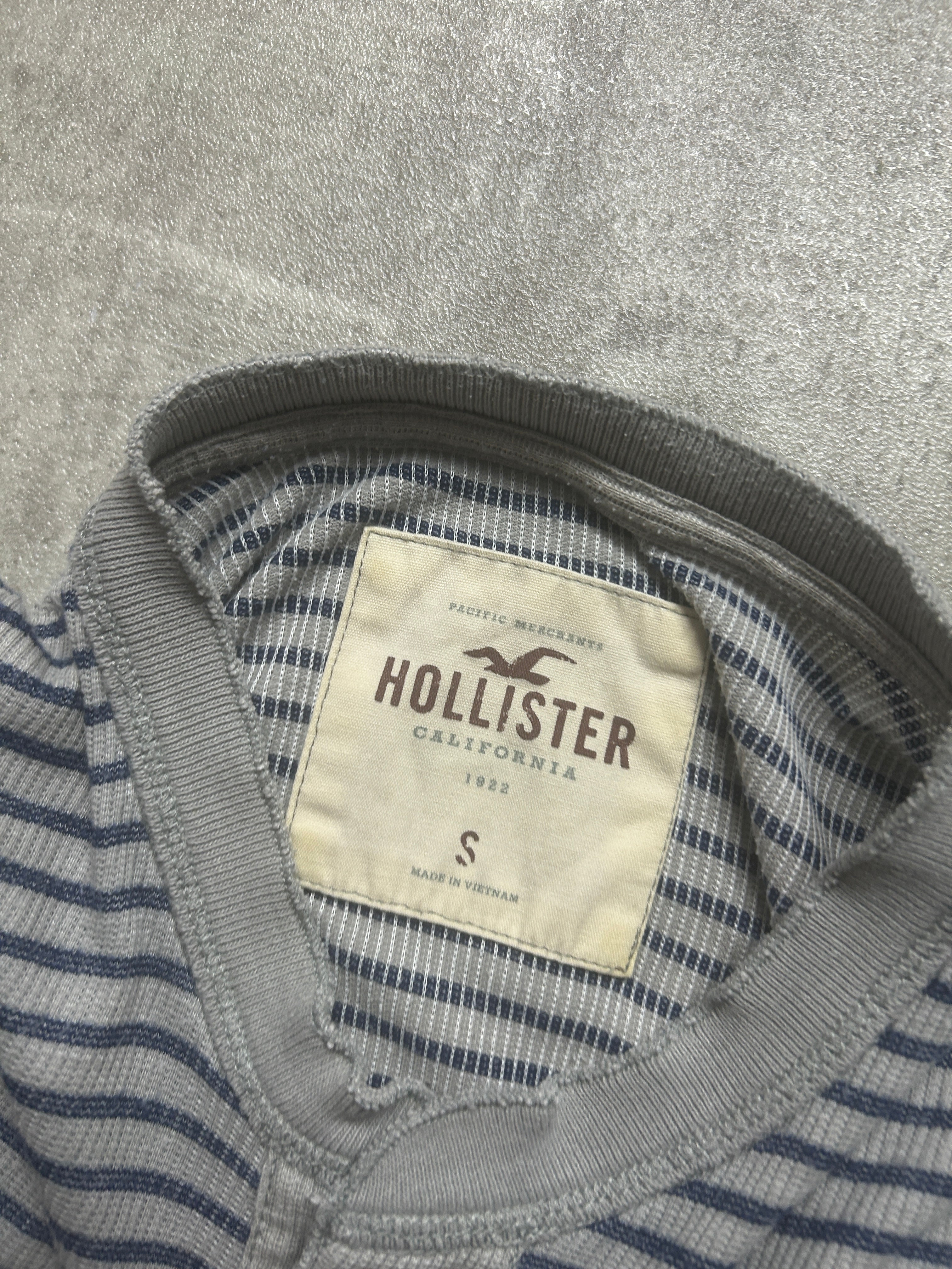 striped Hollister Henley Longsleeve (S)