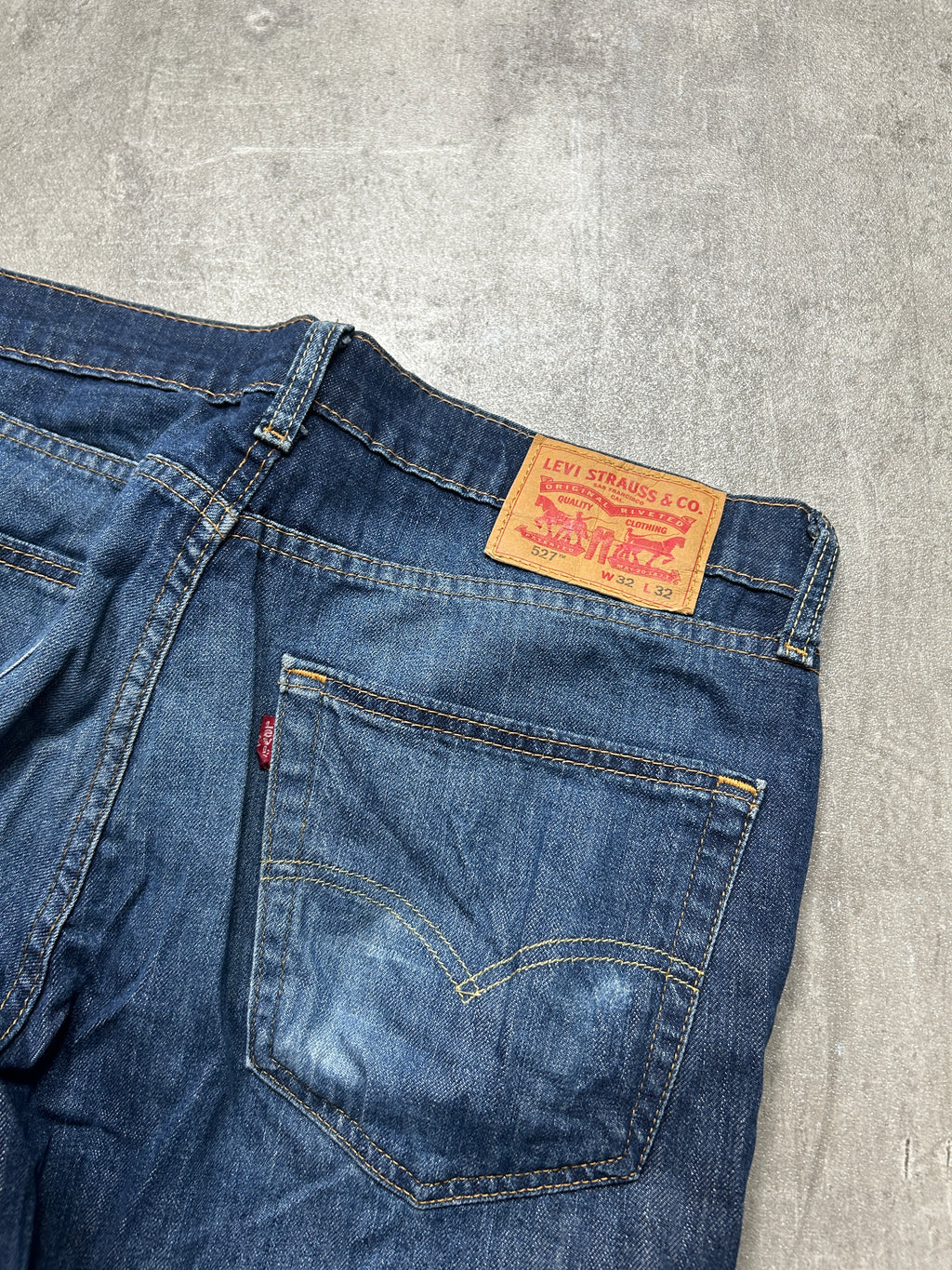 Levis 527 Bootcut Jeans (W33 L31, M)