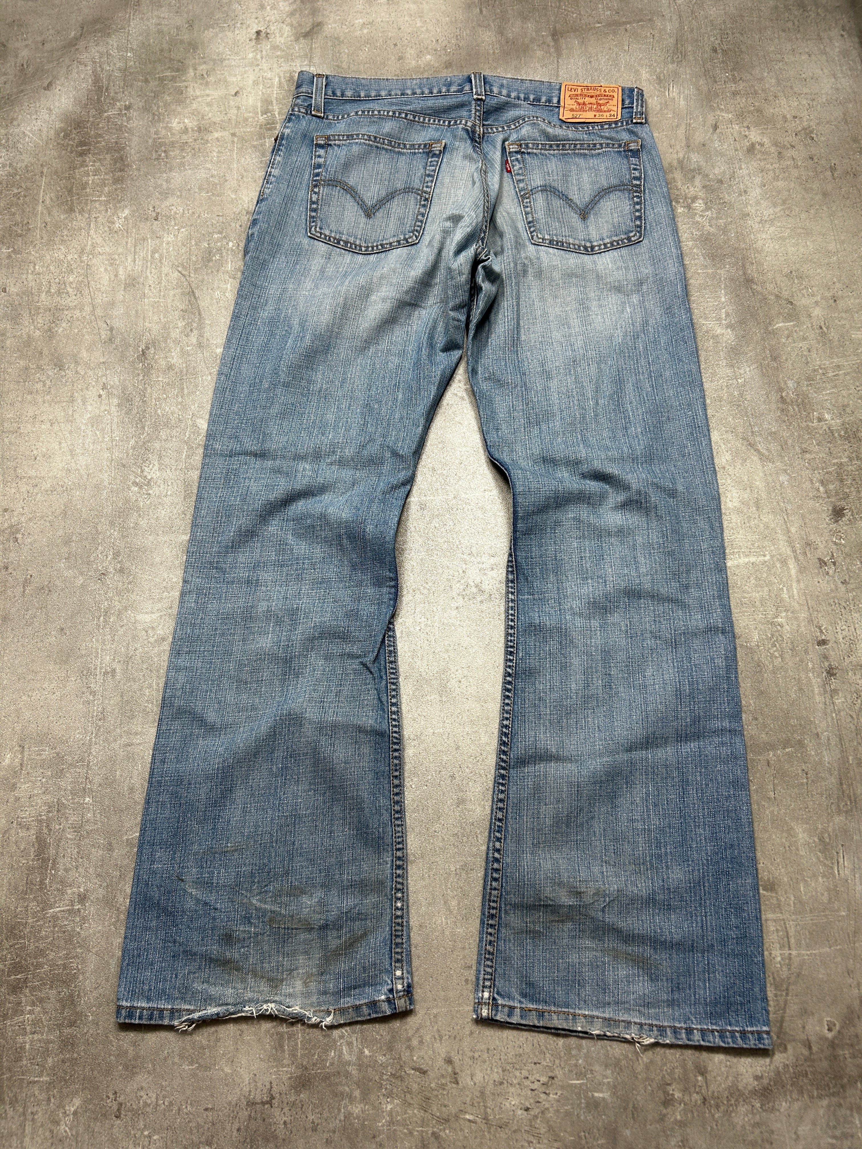 Levis 527 low Bootcut Jeans (W35 L34, L)