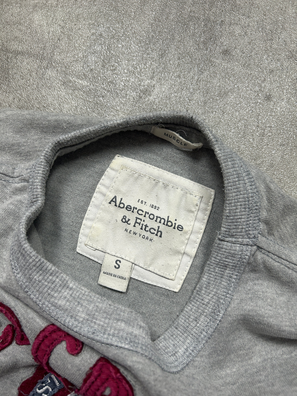 Abercrombie & Fitch Muscle Sweater (S-M)
