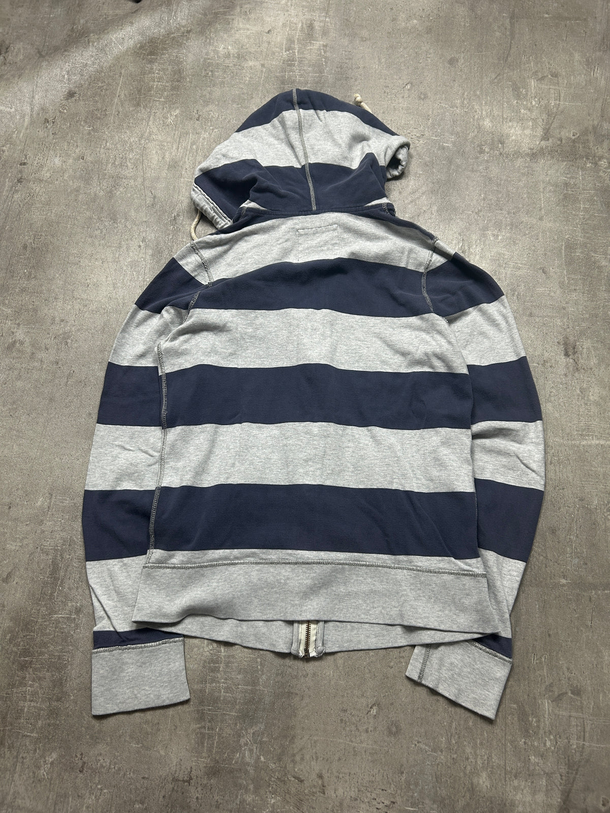 striped Hollister Zipper (M)