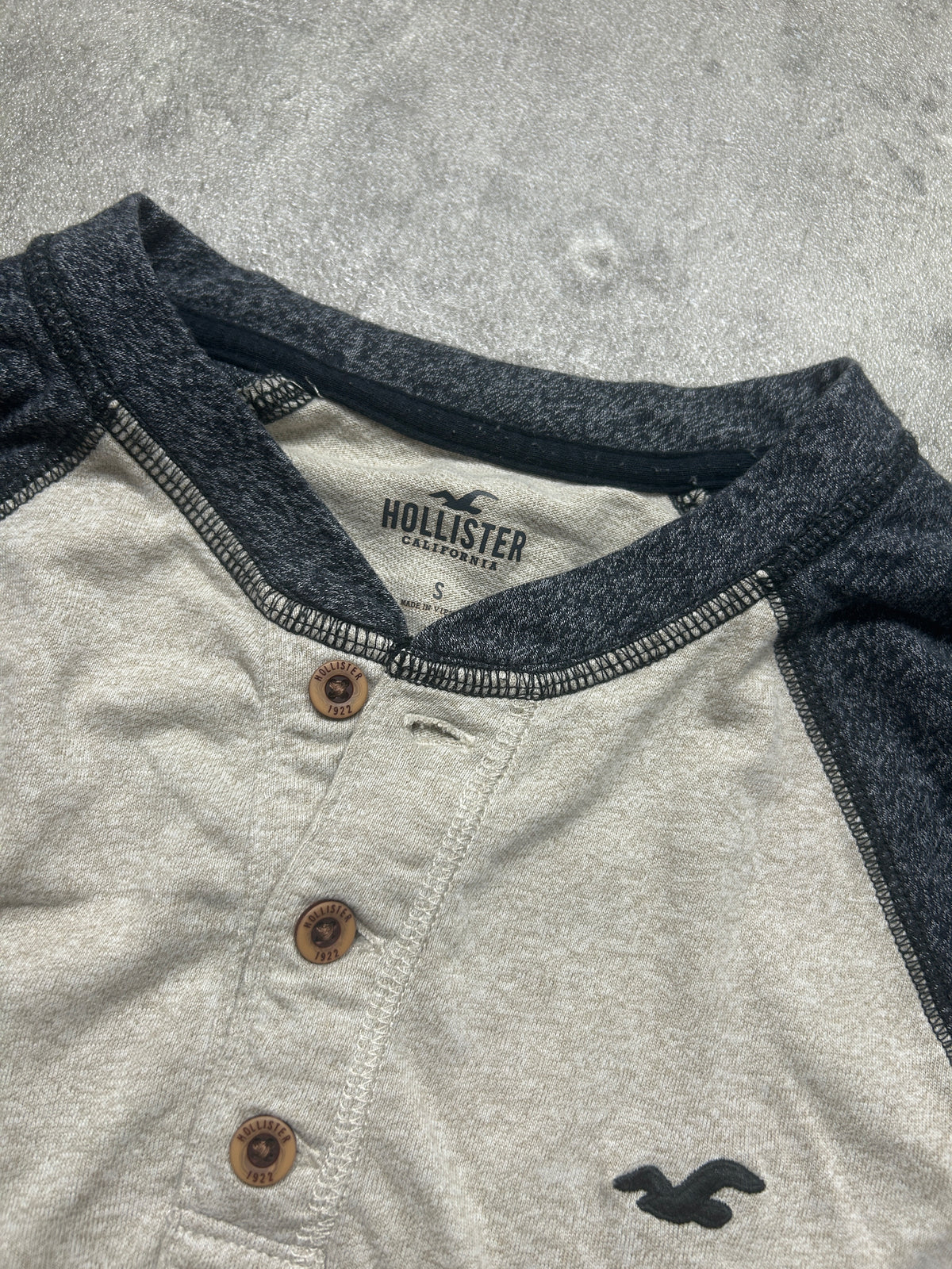 Hollister Henley (M)