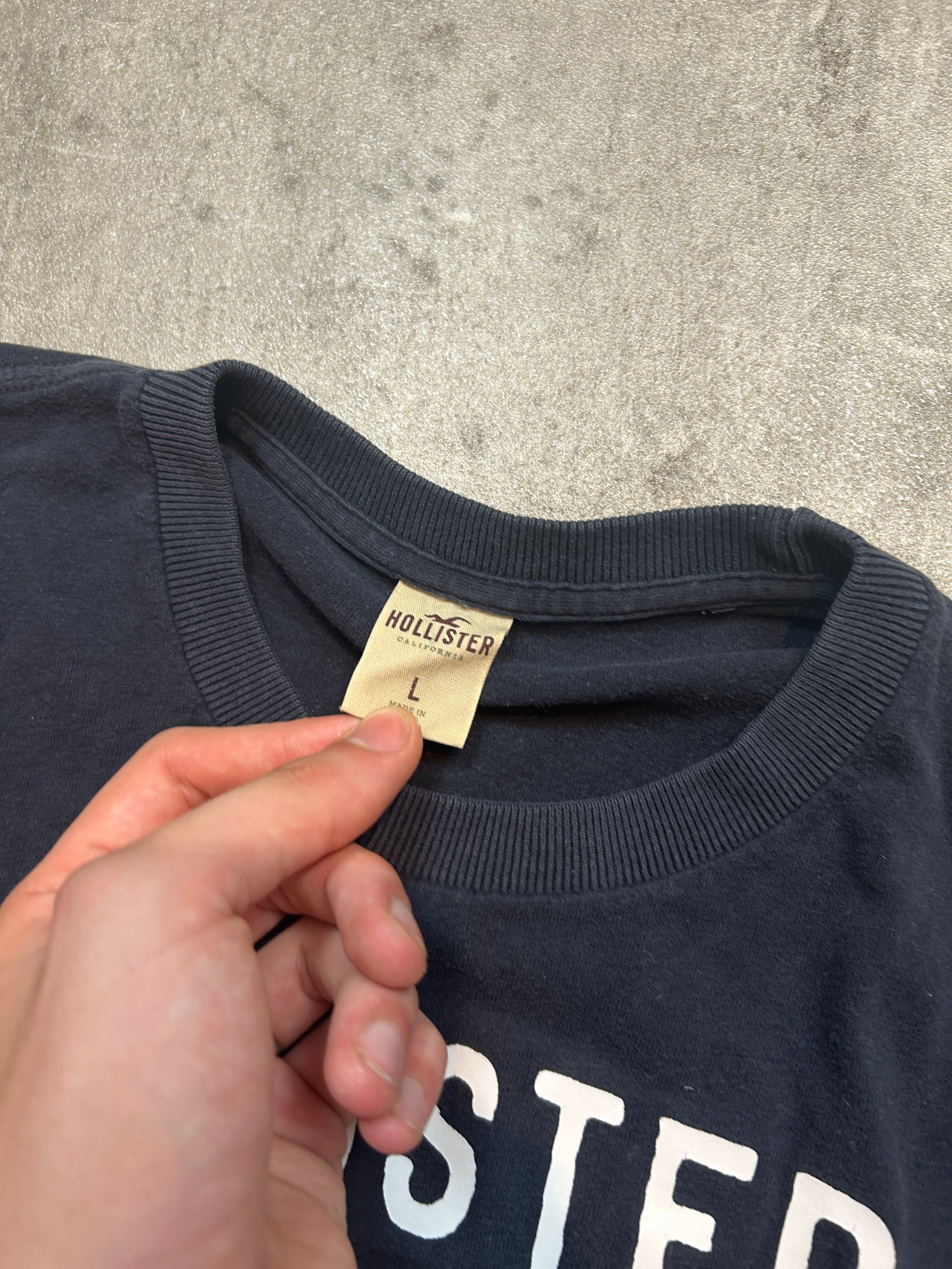 Hollister Print T-Shirt (L)